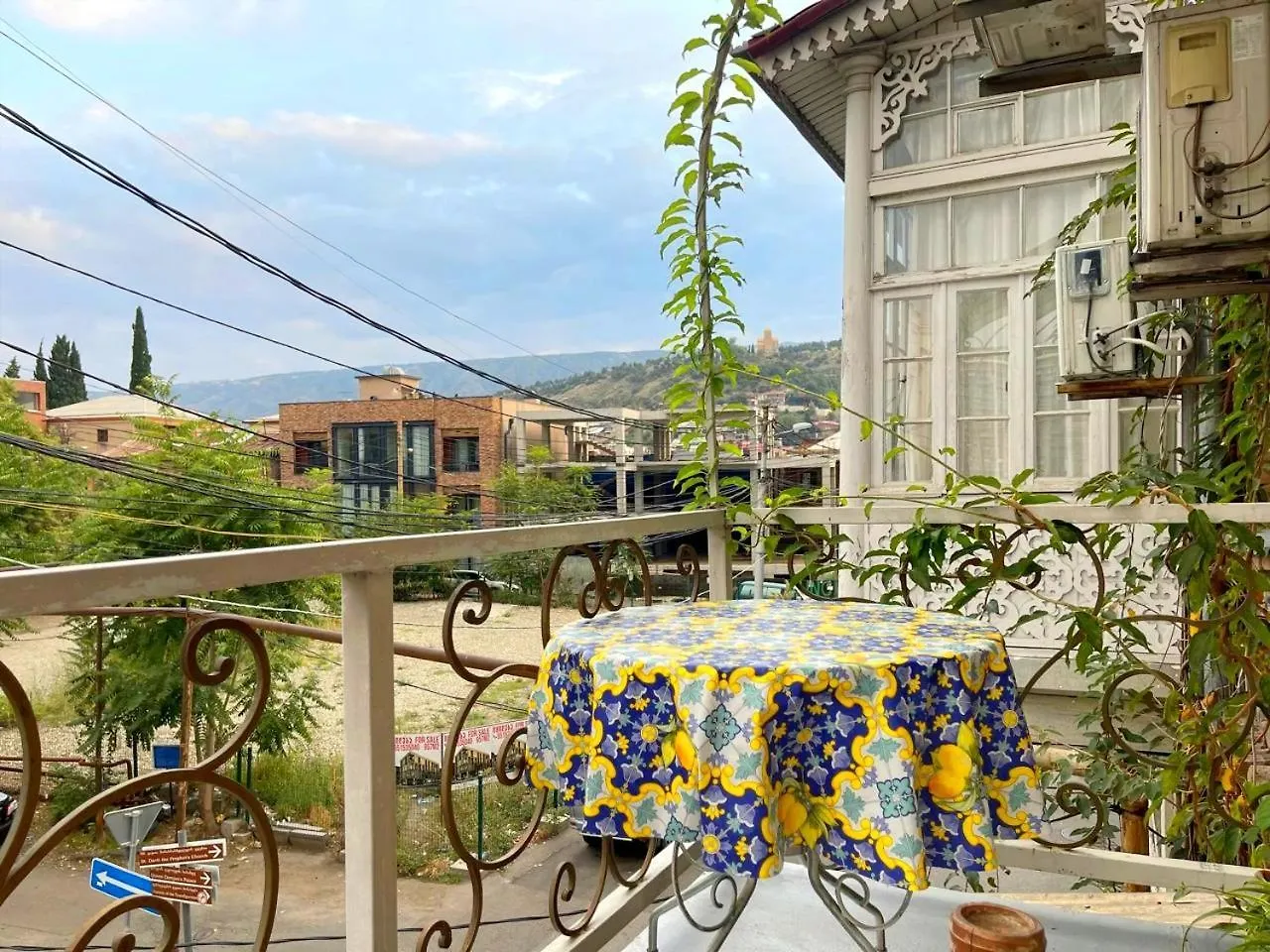 Metekhi Street 18 Apartment Tbilisi Georgia